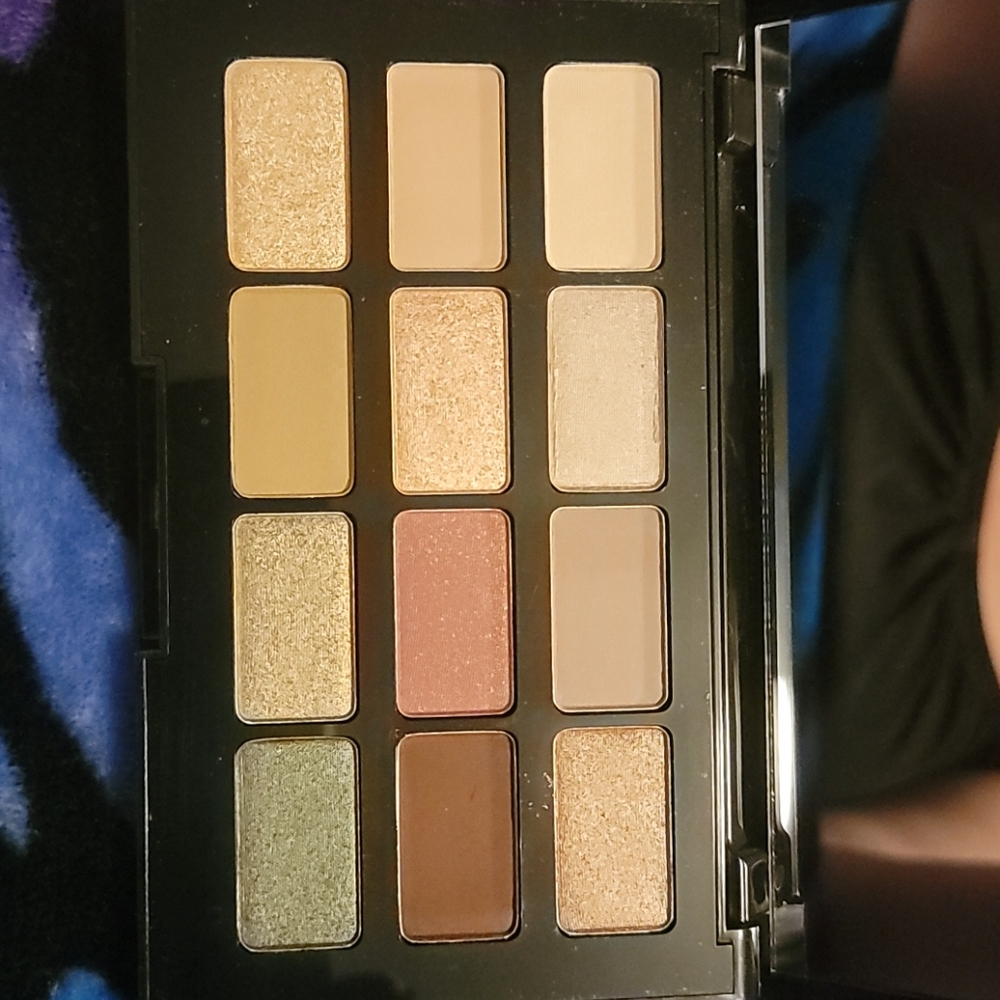 Laura Geller- the casual collection eyeshadow